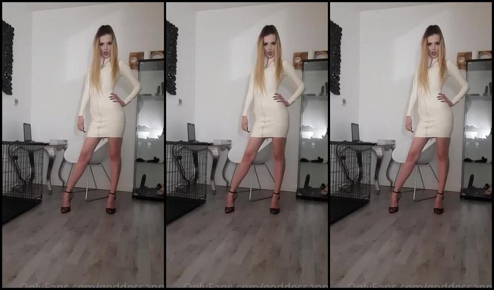 Goddess Anna Nicknamed Goddessanna Onlyfans 3 Min Kiss My Latex Ass You Work For