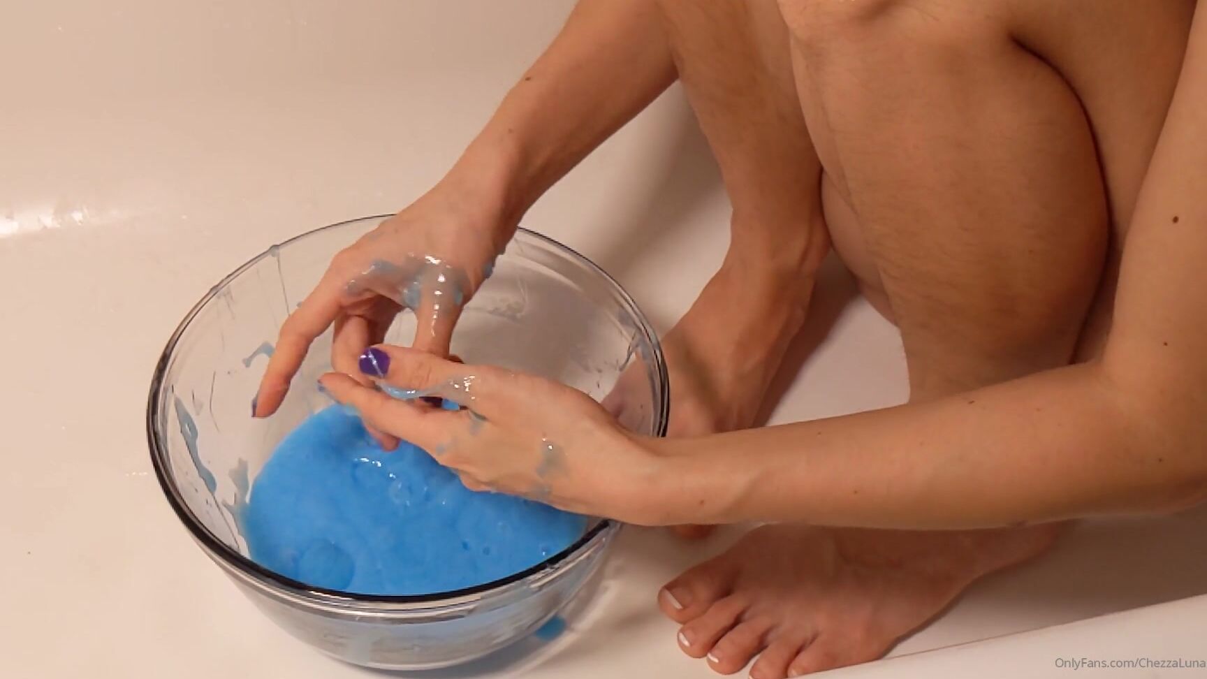 Chezzaluna First Look At My First Time Making Slime