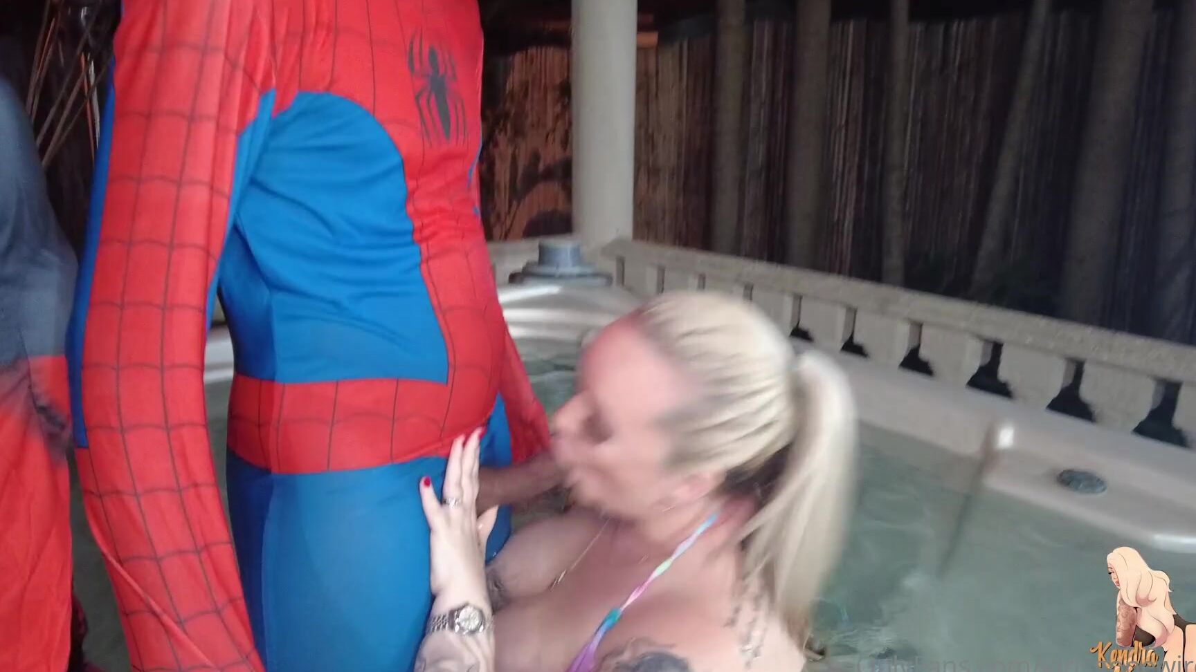 Girlsgonewireless Hot Tub Warz Feat Kendra Kox And Msvirgoperidot