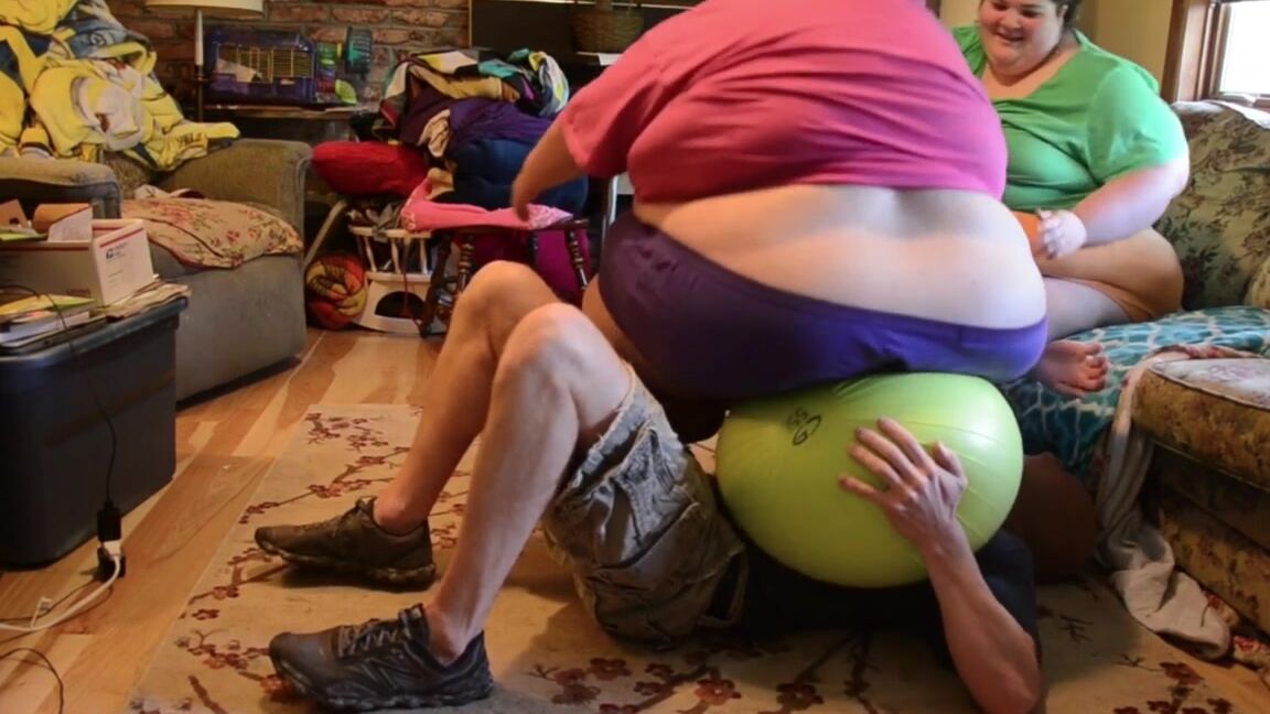 squashing, trampling, buttdrop, ssbbw Full Weight Productions - Miss GG & Lexi Bounce Around SiteRip