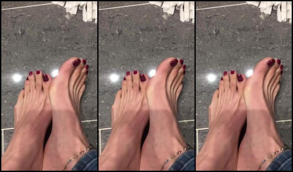 Goddess Anna Nicknamed Goddessanna Onlyfans Youll Always Belong Under My Soles Footfetish Zkr