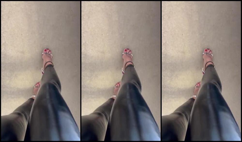 Heels Of Mine Nicknamed Heelsofmine 03 22 2024 Onlyfans Video Whos Jealous Of Teddy