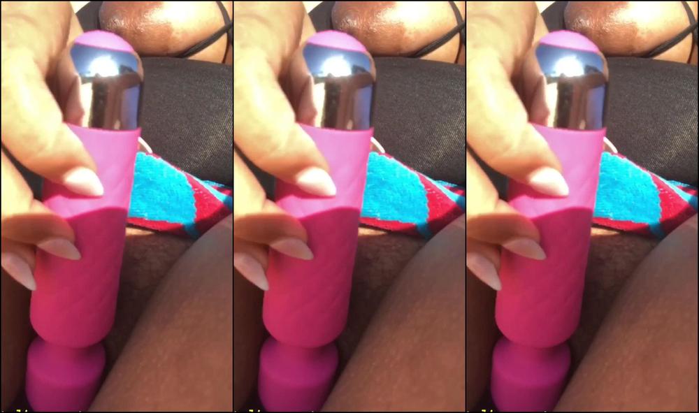 Juliana Juggz Busy Public Swimming Pool Cum