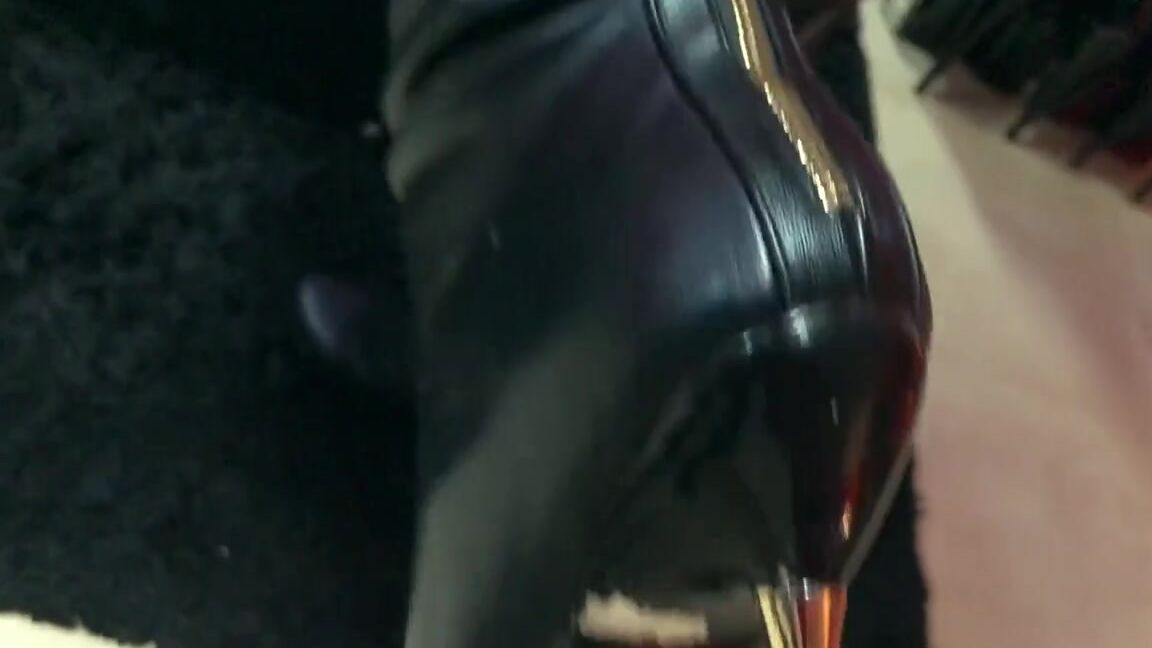 Mistress Sinpiedad Nicknamed Sinpiedad Onlyfans Clip For One On My Fans Cuero Leather Mistress Sinpiedad