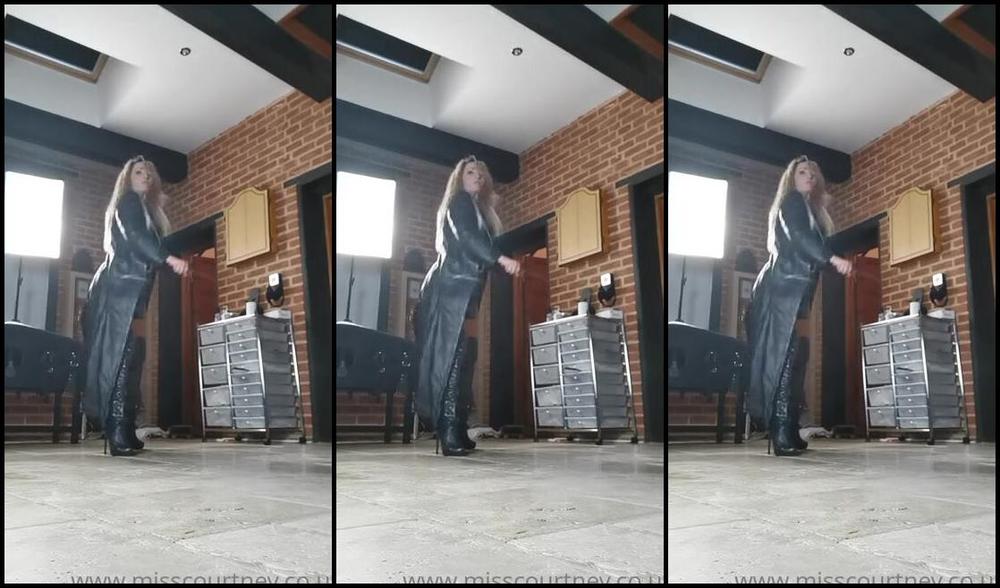 Misscourtneym Onlyfans Had A Little Practice Today After Filming My Custom Clip Miss It Sooo Muchp