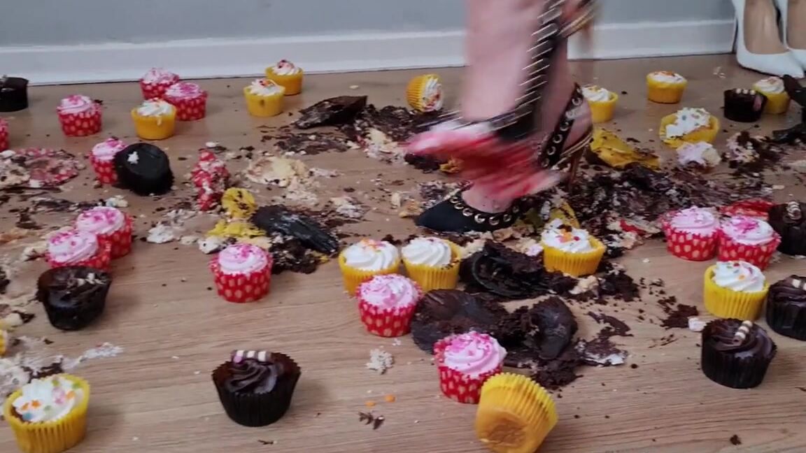 Kats Worn Heels Nicknamed Katswornheels Onlyfans Part 6 Walkover Crushing Fun In My Sexy Af Slingback 120 Suede Louboutins