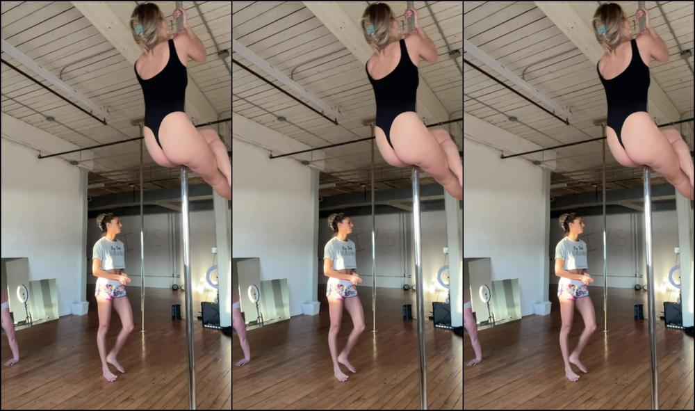 Savvysuxx Pole Class Tonight I Ll Be Going Live This Weekend