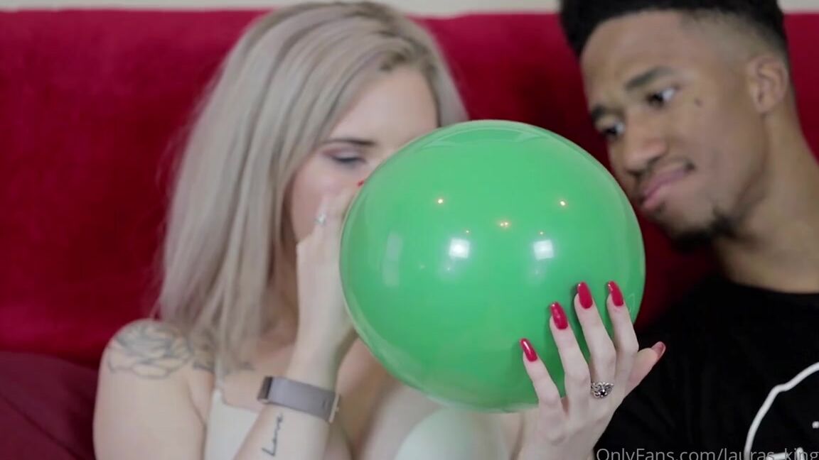 Lalalaura Nicknamed Lauras Kingdom 07 18 2024 Onlyfans Video Tayler Balloon Pop