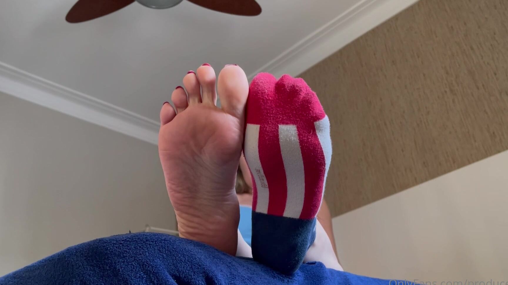 Producer Gg Foot Odor Week Ep Starring Grazigoddess