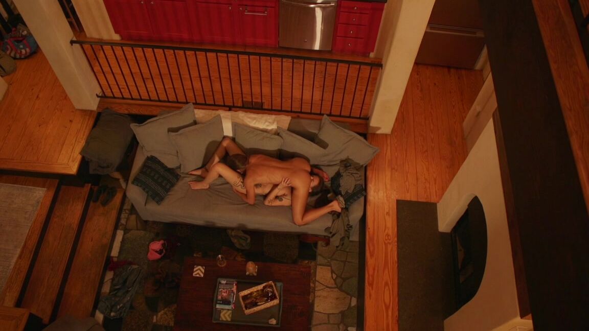 Lora Cross Surprise Voyeur Guest At Air B Amp B