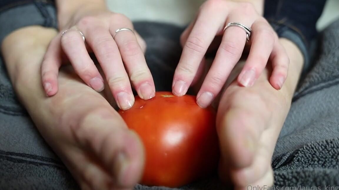 Lalalaura Nicknamed Lauras Kingdom 07 02 2024 Onlyfans Video Katies Short Nails Tomato Claw