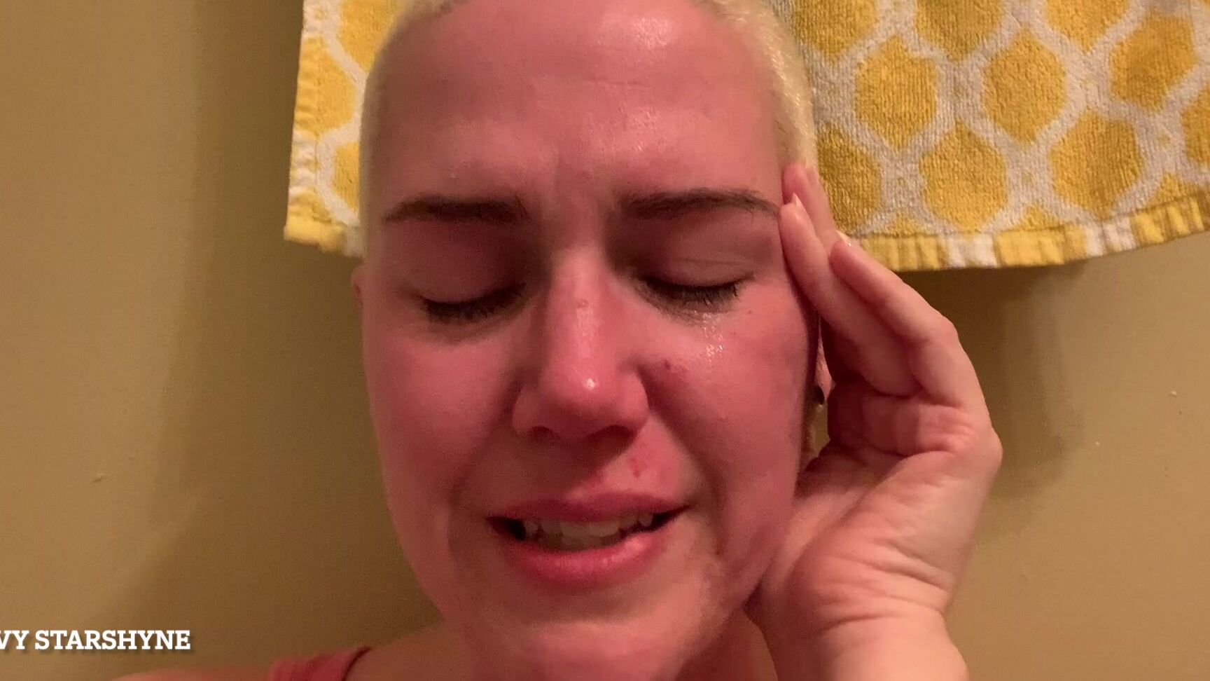 Ivystarshyne Holiday Stress Tears