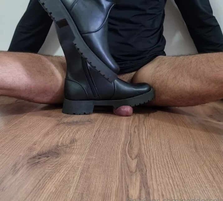 Goddesselisaa Onlyfans I Will Make Your Dick Cry Under My Boots Pathetic Loser