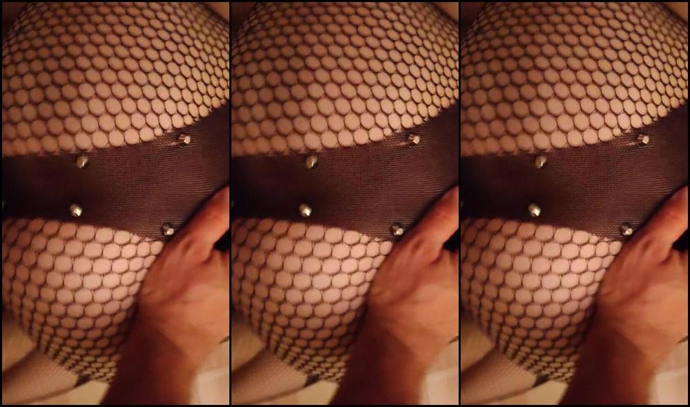 Шлюху Ебут На Вписке Прям На Полу