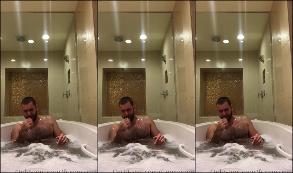 Funmrsmith Come Take A Bubble Bath With Me