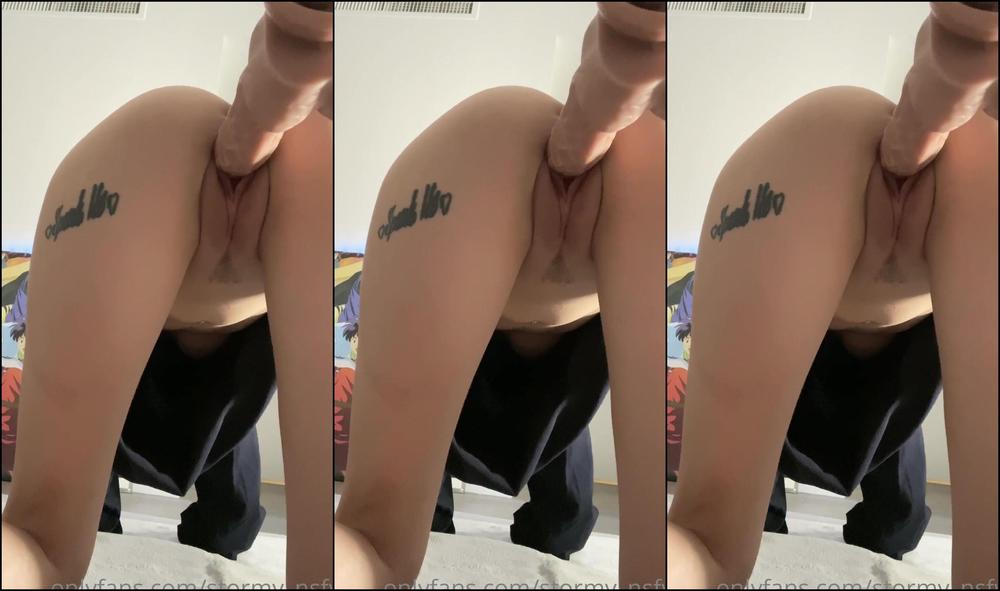 stormy-nsfw-24-05-2020-354667034-this-was-the-smallest-dildo-they-sold-and-my-tiny-pussy-has-such-a-hard-time-taking-it-and