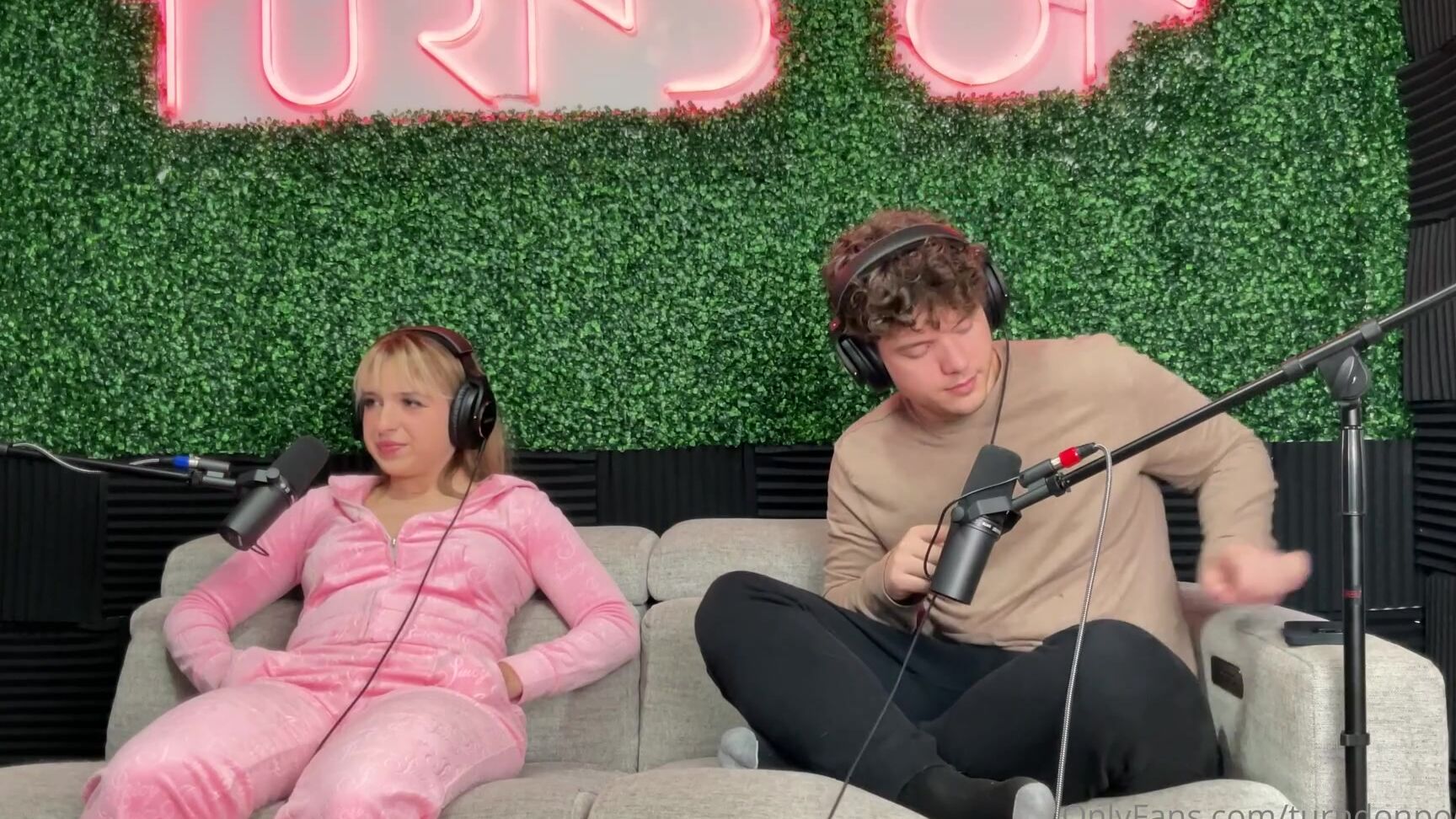 Turndonpodcast New Podcast With Maxie Mellow Lovemaxiemellow