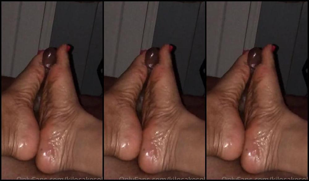 Atlfootjobqueen Aka Kilocakesole Onlyfans After Days Of Packing And Movingi Finally Had The Time To Take A Soul