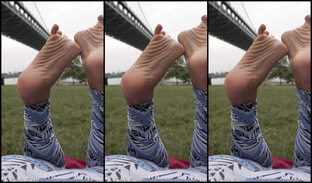 Alexia Ramsey Onlyfans Some More Public Sole Posing