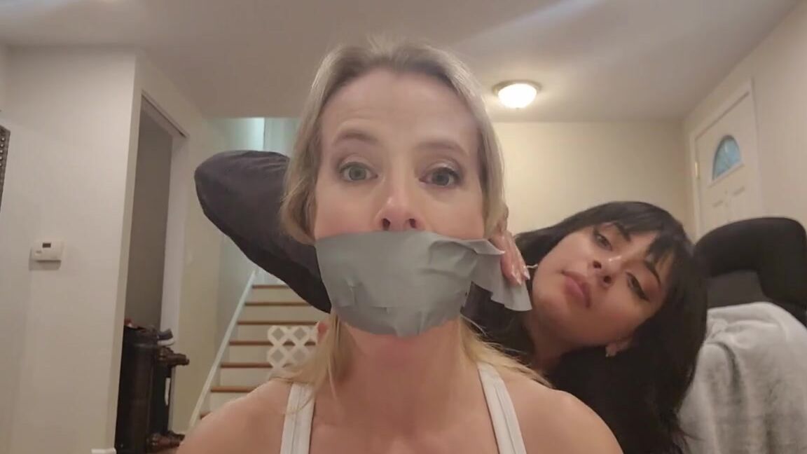 Claire Irons Nicknamed Claireirons Onlyfans Skullcandybri Took Over My Gag Play 6