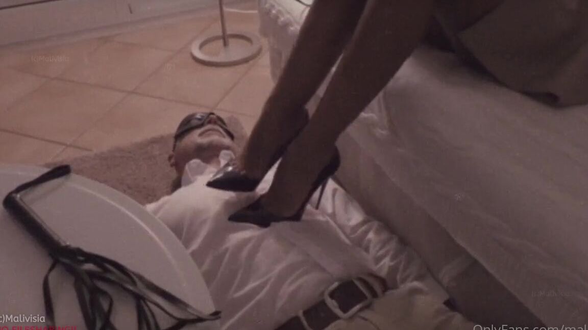 Malivisia Nicknamed Malivisia Onlyfans 01 06 2021 High Heels Art Short Movie By Malivisia With Her Louboutin Sokate 120 And Wearing Only I