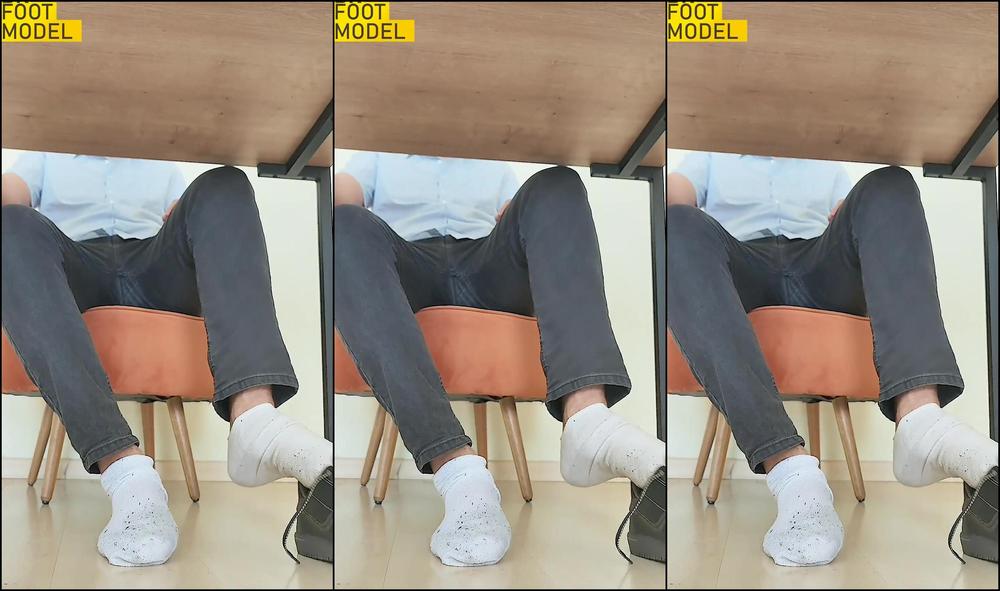 Brfootmodel 3004475378 09 05 2023 Respect Your Big Boss With Size 17 Foot