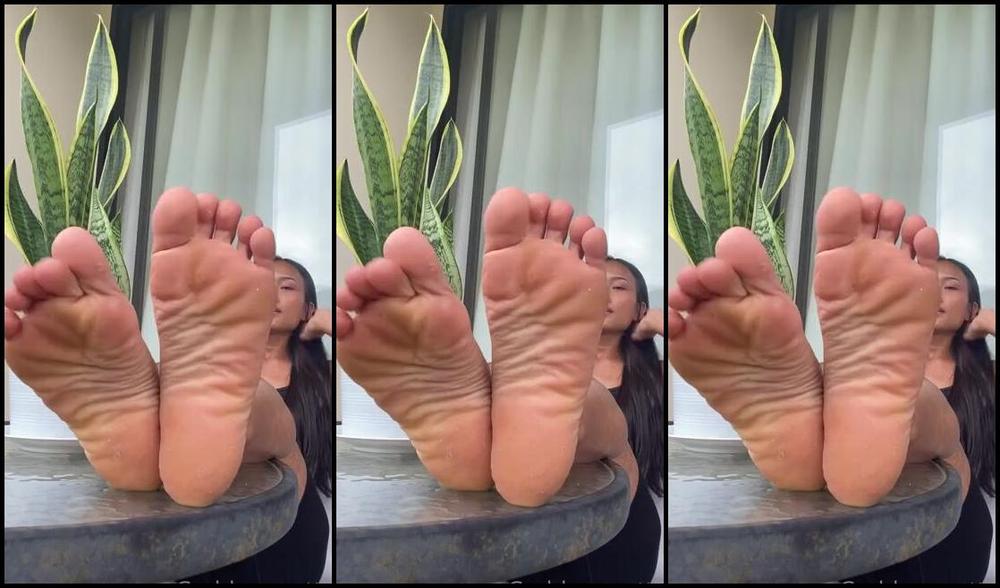 Goddessnutty2 Onlyfans On This Balcony It S Good Weather We Should Have Some Fun Here