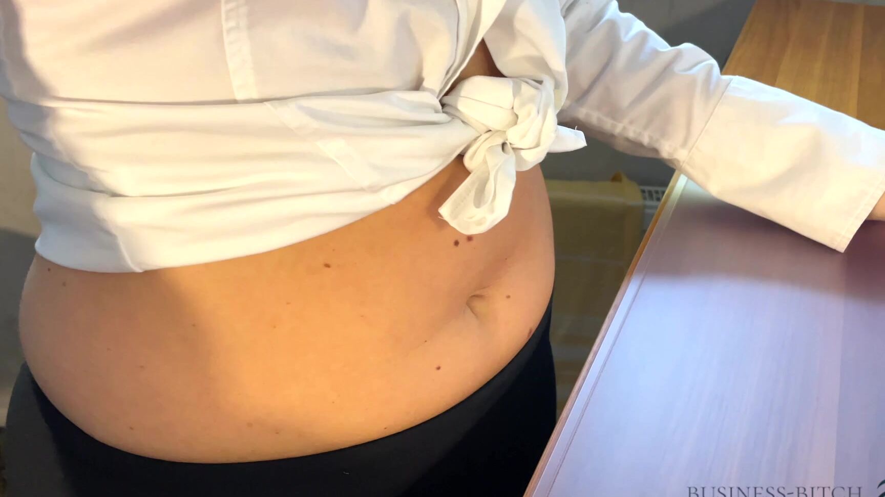 Belly Button Fetish,Secretary,Cumshots,Amateur,Belly Fetish business bitch female boss bellybutton fuck ManyVids