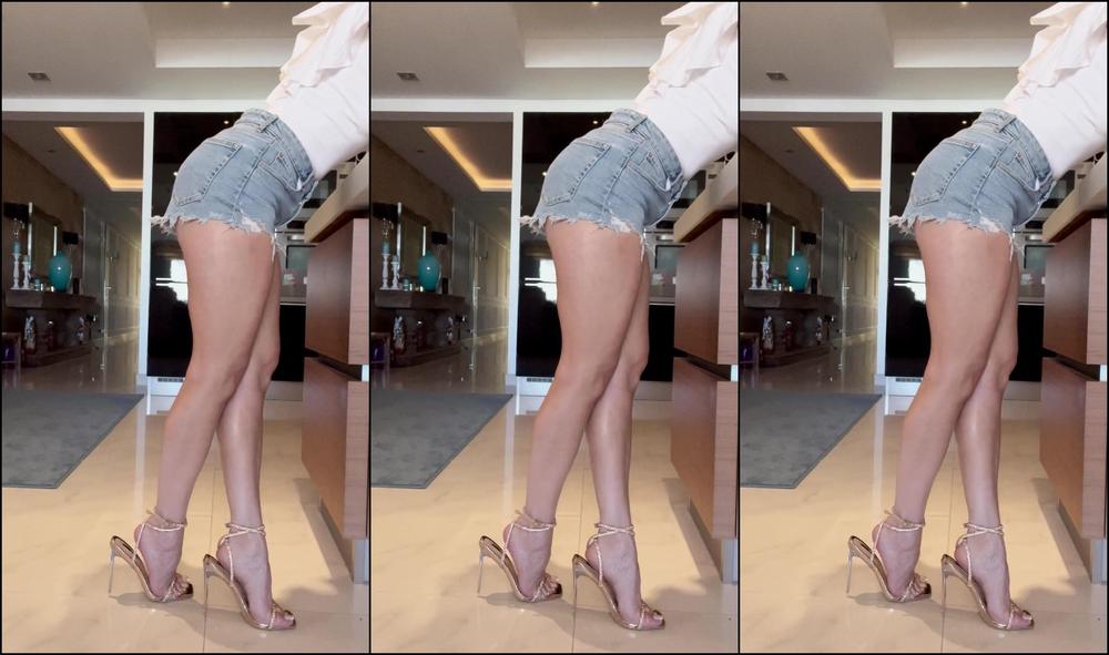 Milenasfeet Good Morning Some Of You Enjoyed Seeing Me Walking Around In Heels So Here S An