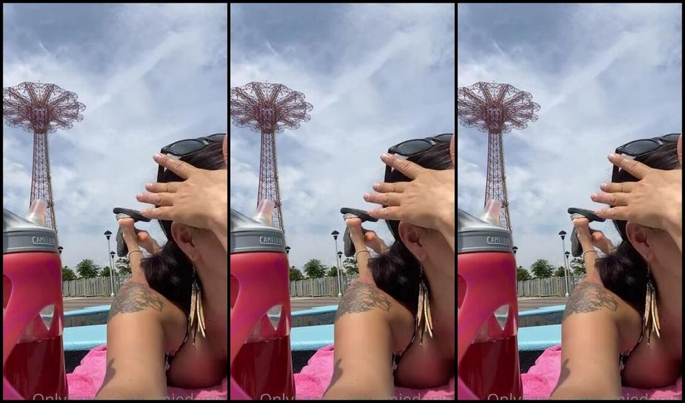 Jamiedaniels Onlyfans Its Getting Well Into Fall Already Lol The Weekend We Had Some Minor Storms From The Hurricane Andp