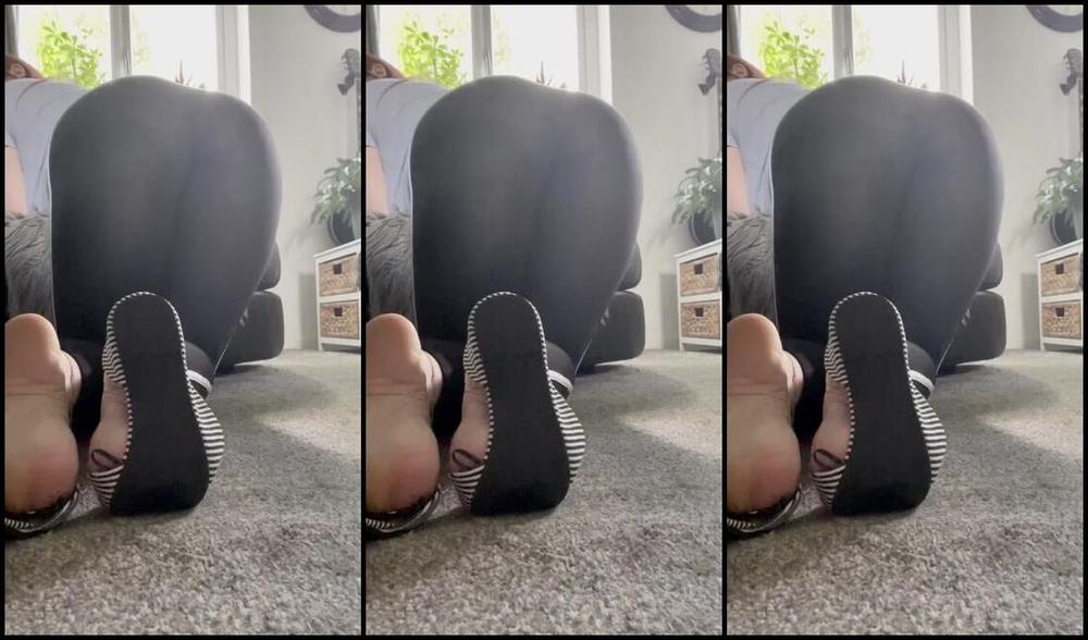 Joeyofarches Nicknamed Joeyofarches Onlyfans Wanna See More Of My Thick Deep Wrinkled Dirty Feet Heelpopping Out Of Ballet Pumps 1