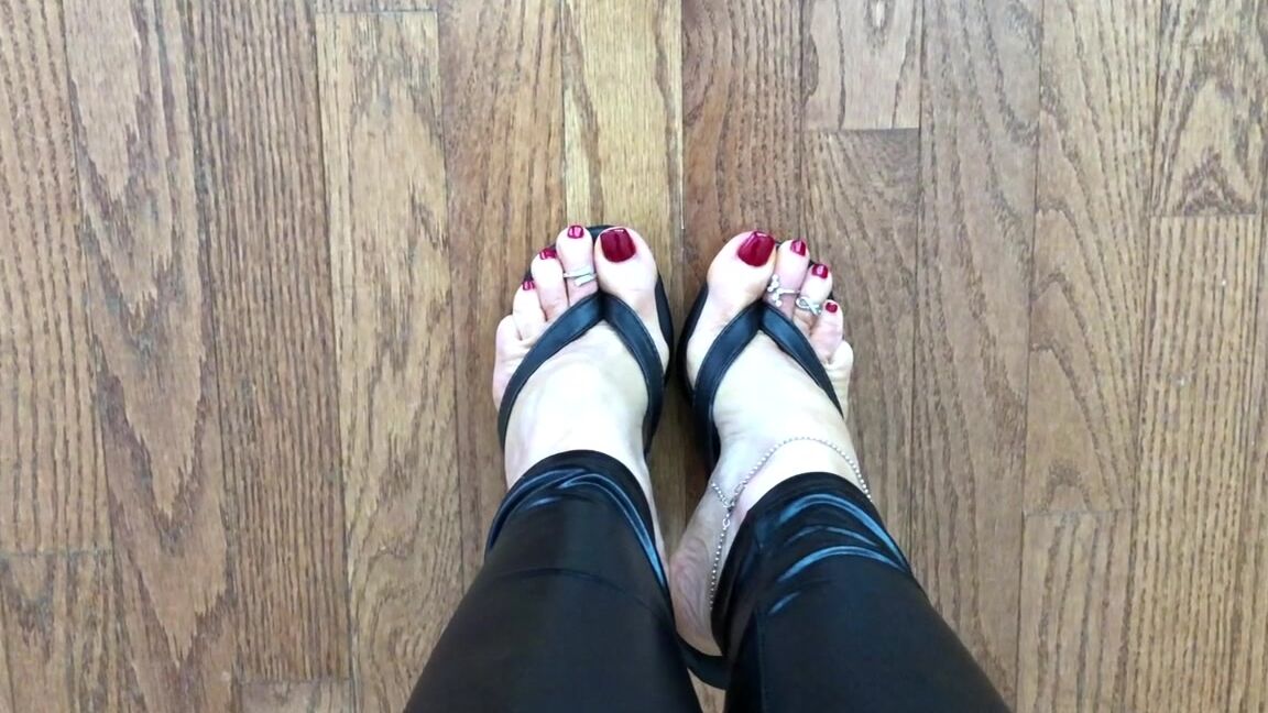 Janetmasonfeet Pov High Heel Sandals And Toe Rings Walk Shot Just Now Over Minutes Of Me Teasing You