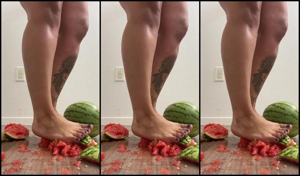Texas Sole Queen Nicknamed Texassolequeen Onlyfans Crushing 2 Watermelons With My Bare Sole S