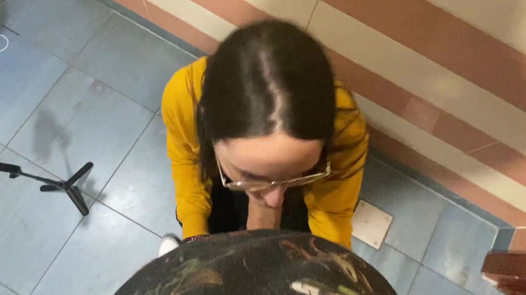 Chihuahuasu Zakupy Zakoczone Ruchaniem W Galerii