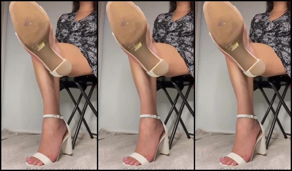 Goddessjvu Onlyfans Lick My Dirty Heels You Idiot I Ll Sit Here While You Make Sure My Heels Are