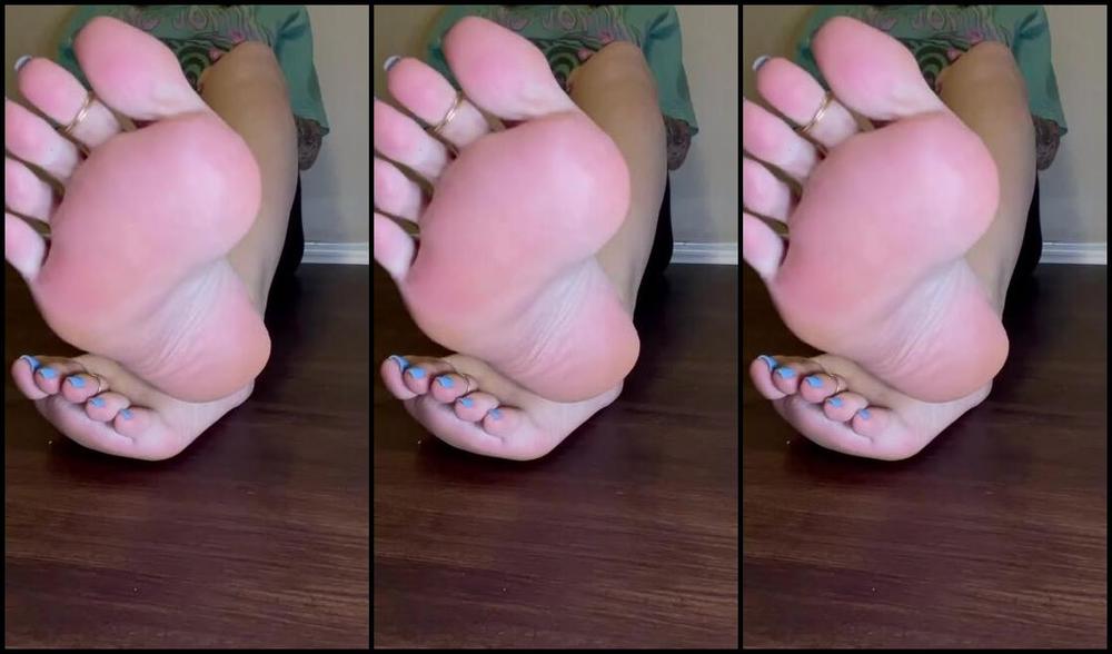 Alisa Arches Aka Thatgirlalisa72 Onlyfans Something To Worship I Know How Bad You Wanna Taste Them