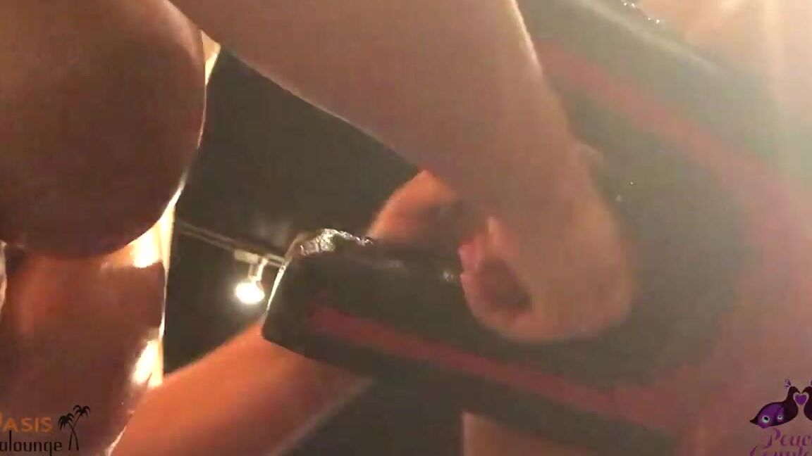 twopeacockprod-29-11-2019-94925726-gloryhole-finish