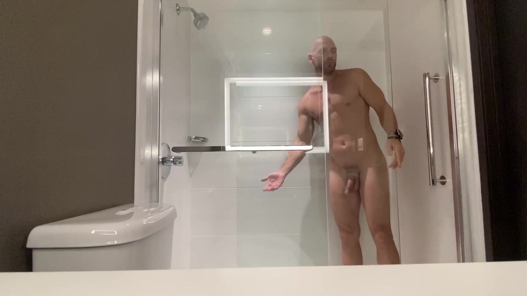 Johnnysins Wanna Cum For A Shower