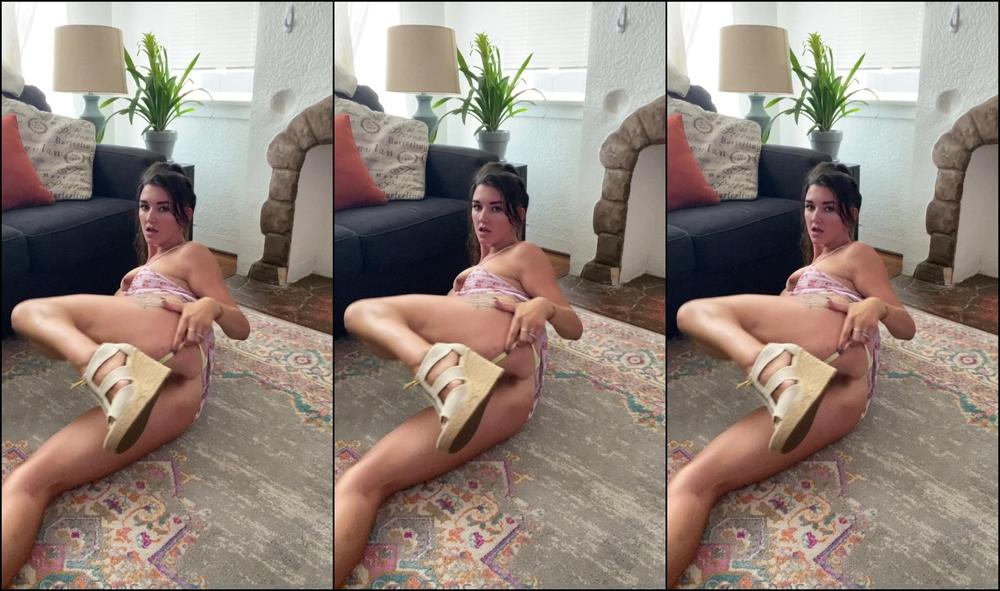 Logsterbunny 890388580 09 14 2020 Just Feeling The Music And Thinking About So Much More I Hope You Enjoy It