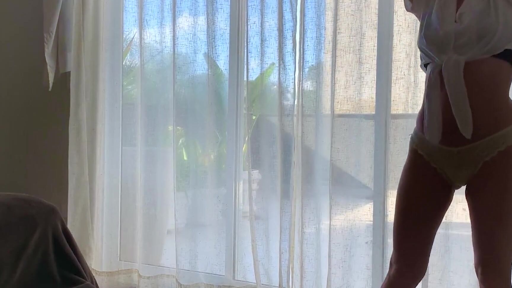 Screwdriverzzz 013.I cum in front of the hotel staff... xhamster