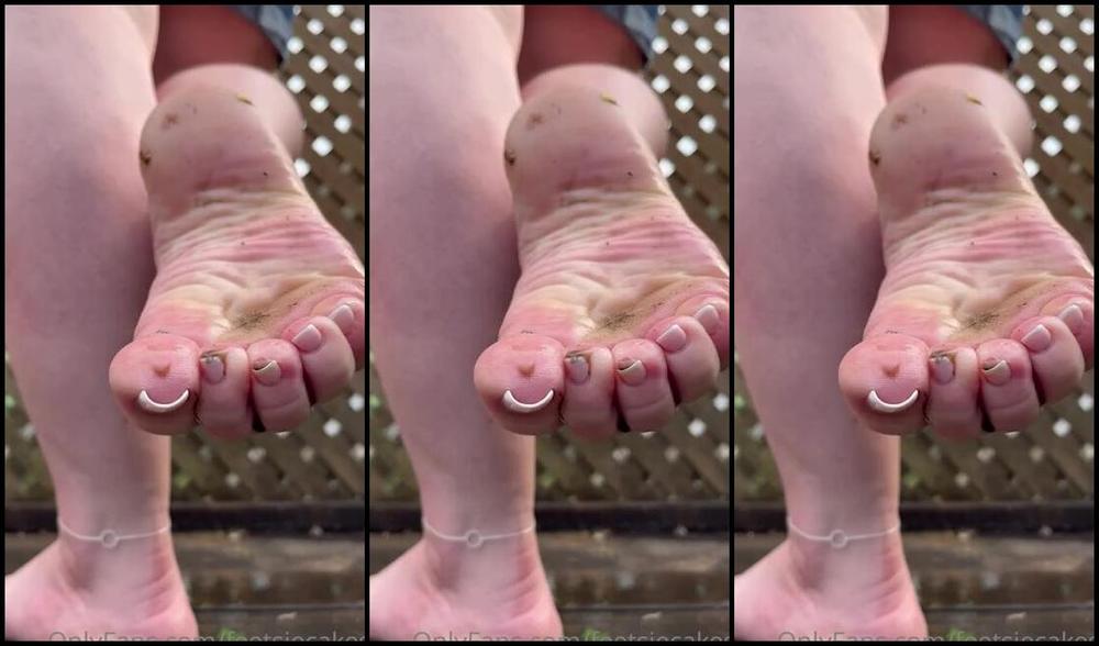 Caroline Aka Feetsiecakes Onlyfans Finally Able To Get These Soles Dirty After An Amazing Thunderstorm