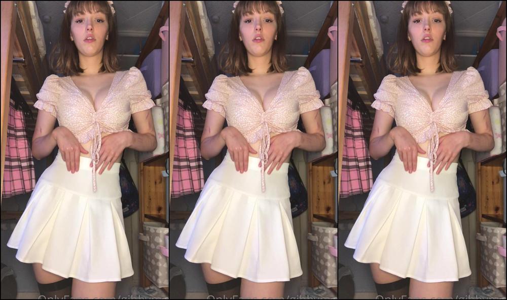 Gibbymoo 2249364569 10 17 2021 A Fun Lil Strip Video To Start Your Sunday