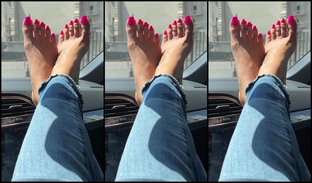 Goddess Pussyfoot Aka U186296307 Onlyfans Wiggling Hot Pink Toes On The Dash Can You Imagine Walking By And Seeing These Beauties On The Dash