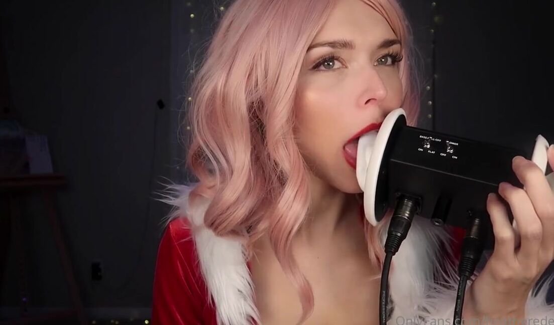 Heatheredeffect Nicknamed Heatheredeffect Onlyfans Merry Christmas A Little Sassy Christmassssyyy Cupid Is Here To Eat Your Ears O