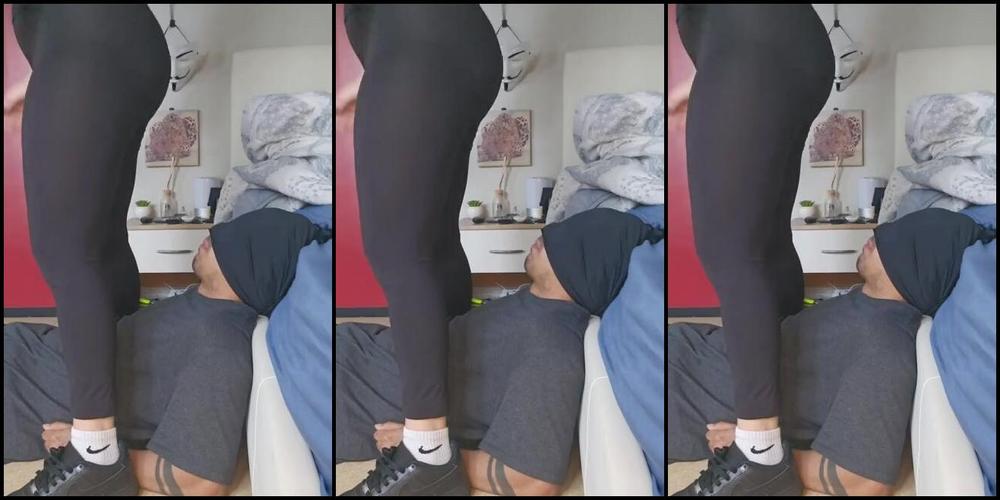 Deaveronica01 Onlyfans Since Summer Is Coming Fast Im Gonna Use Every Opportunity To Workout An Ass Worship Session