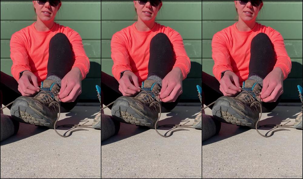 Fityoginina I Helped My Dad Put Solar Panels On His House And His Rv Yeah He S That Guy And I Love