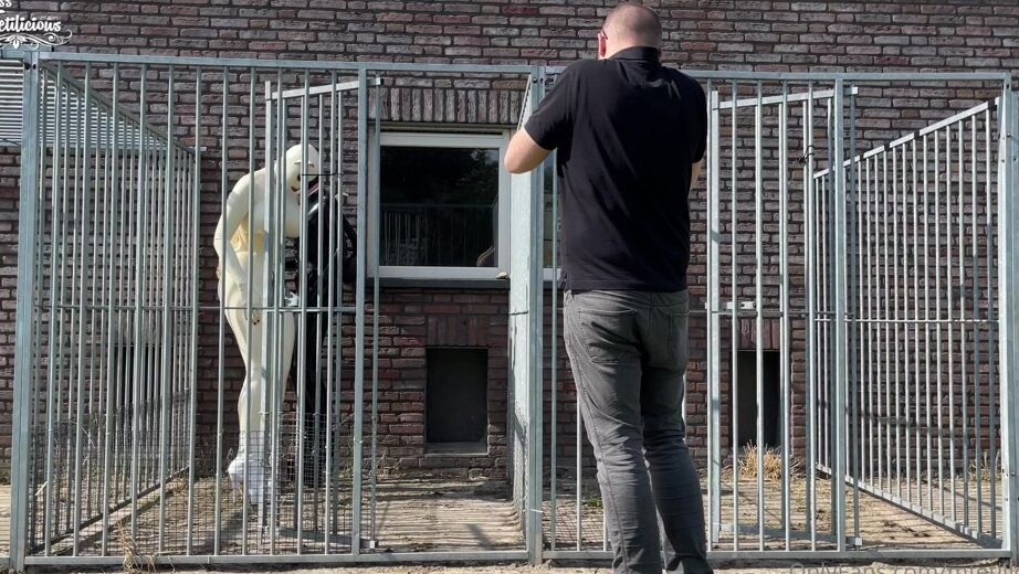 Mfetilicious Behind The Scenes Of The Duo Shoot With Lizanne As Latex Kitties I Had A Lot Of F