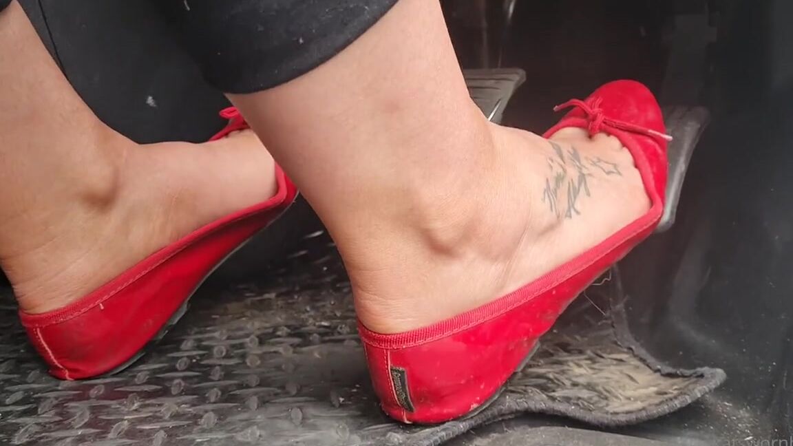 Kats Worn Heels Nicknamed Katswornheels Onlyfans Pedal Pumping In Red Patent Pumps