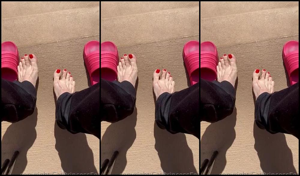 Catprincessfeet Onlyfans Yummy Sunny Feets Tip If U Love Red Toes 1