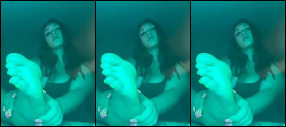 Bigb00Tygodess Aka Italianstalllionn 10 19 2024 Onlyfans Video Do You Like This Camera Angle